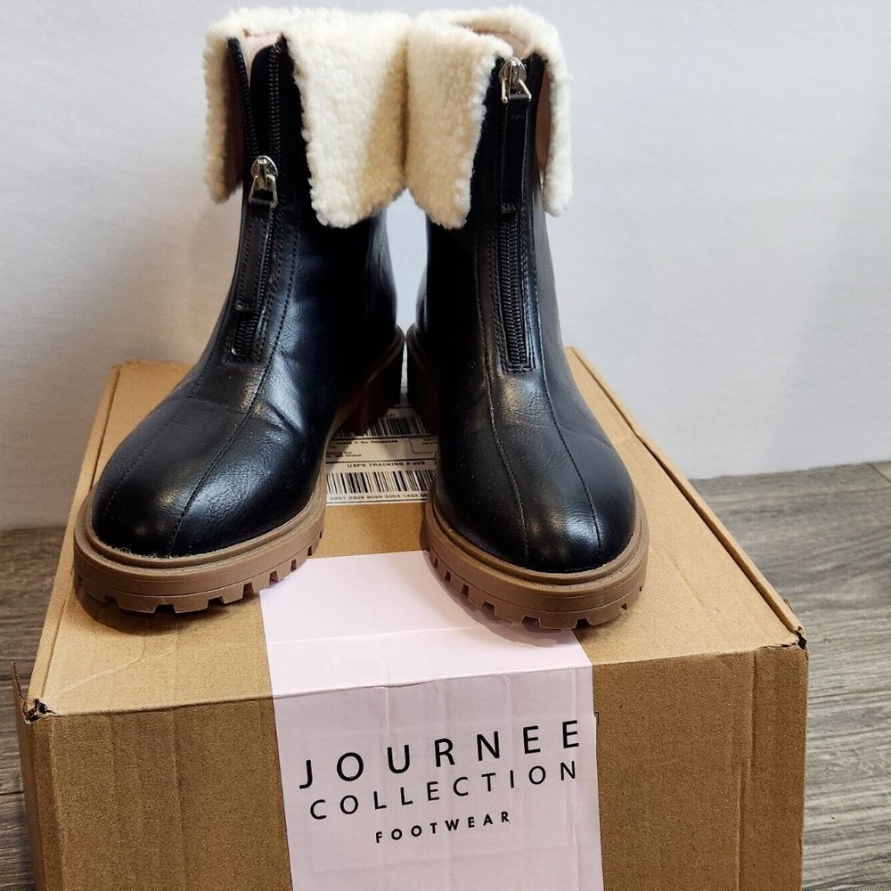 Journee Collection Fynn Tru Comfort Zip Women's Ankle Boots Soft sherpa trim-New